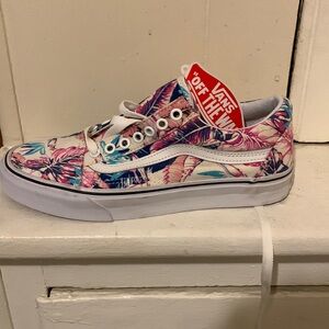 Sz 8 Tropical print Vans